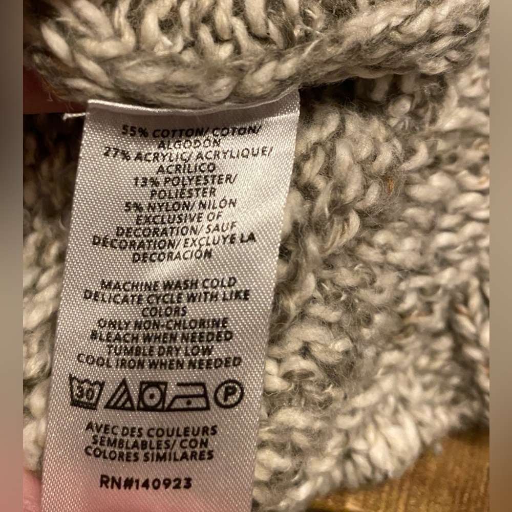 Ann Taylor Loft Soft Grey Candy Cane MERRY Christmas Holiday XMAS Sweater XL - Picture 7 of 10